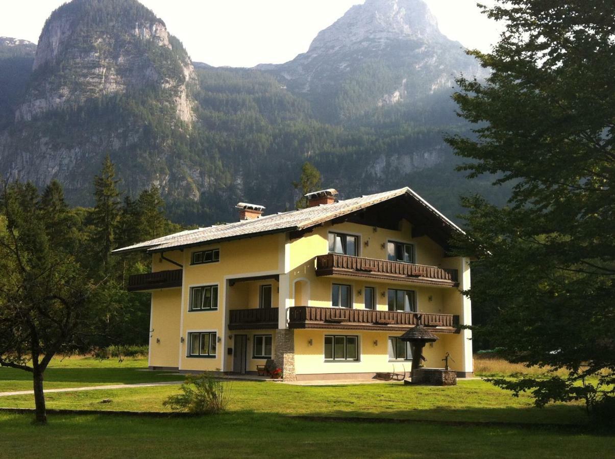 Landhaus Lilly Bed & Breakfast Obertraun Exterior photo